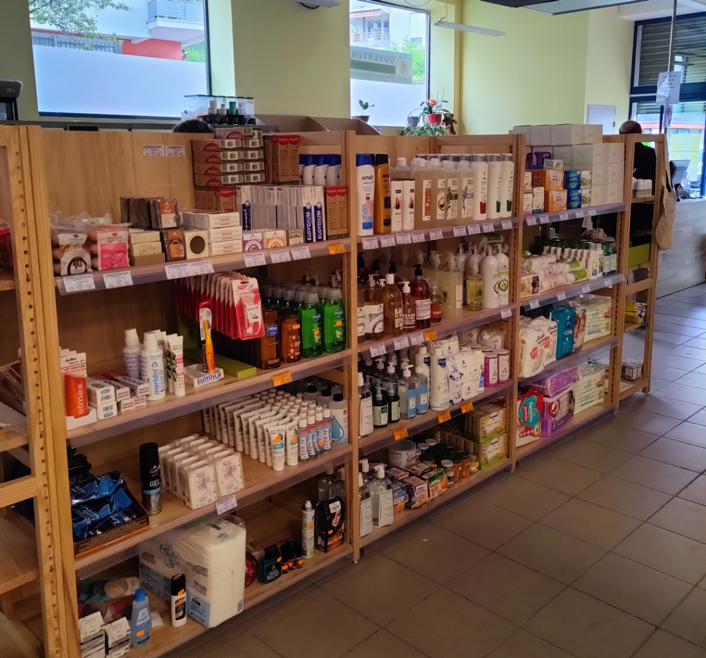 Epicerie-Solidaire-Amandine-Voiron-produits-entretien-hygiene-1 Accueil